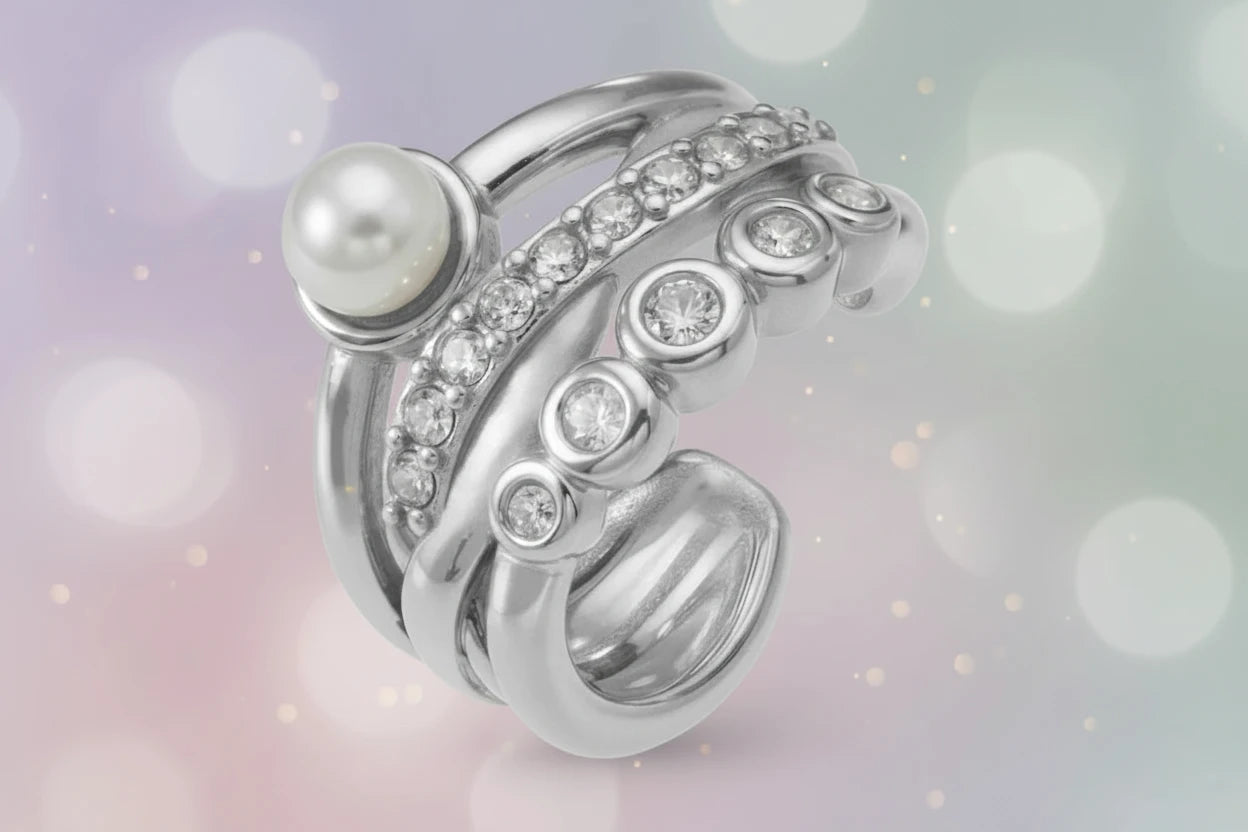 Pearl Tide Ear Cuff